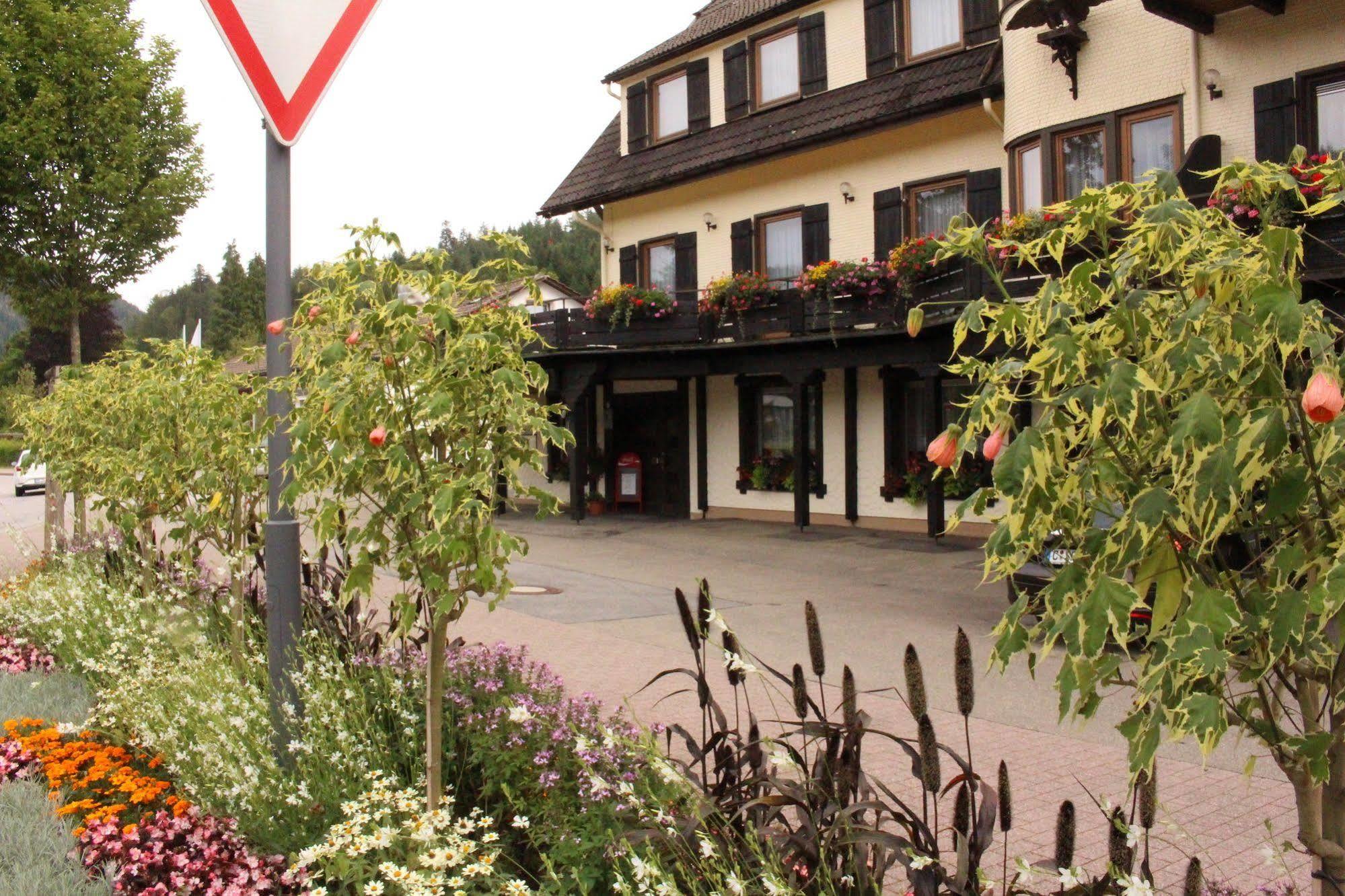 Garni Hotel Adler Post Baiersbronn Esterno foto
