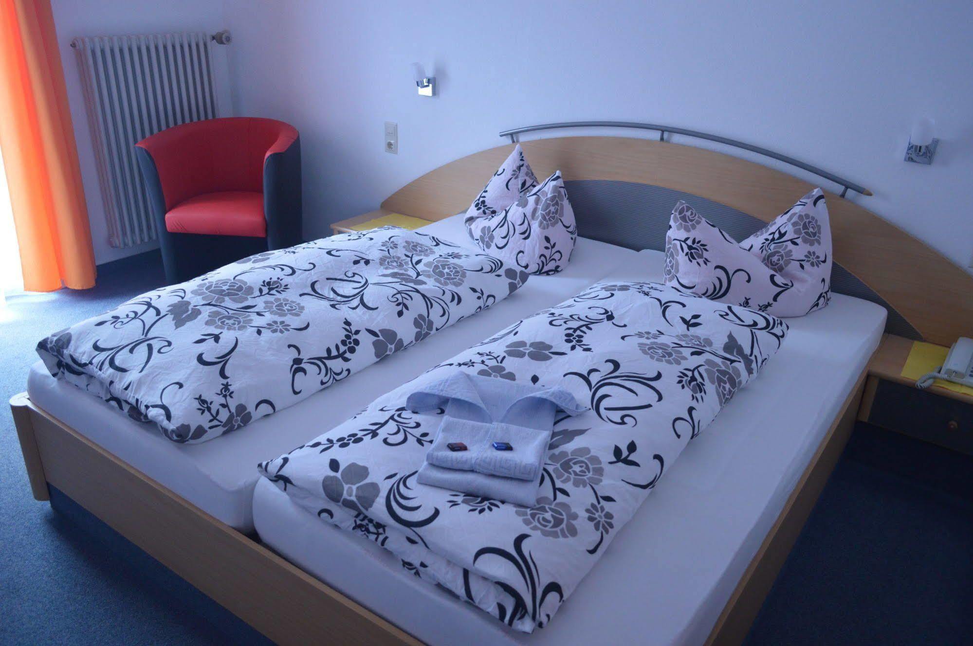 Garni Hotel Adler Post Baiersbronn Esterno foto