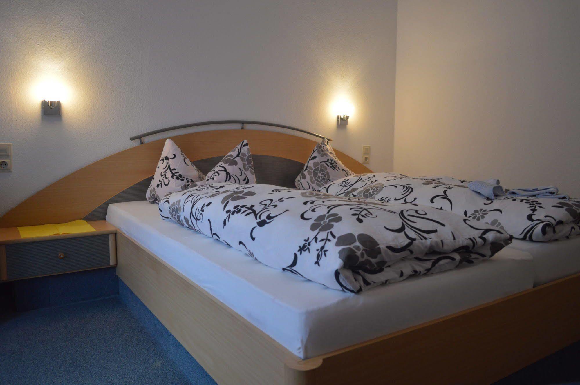 Garni Hotel Adler Post Baiersbronn Esterno foto